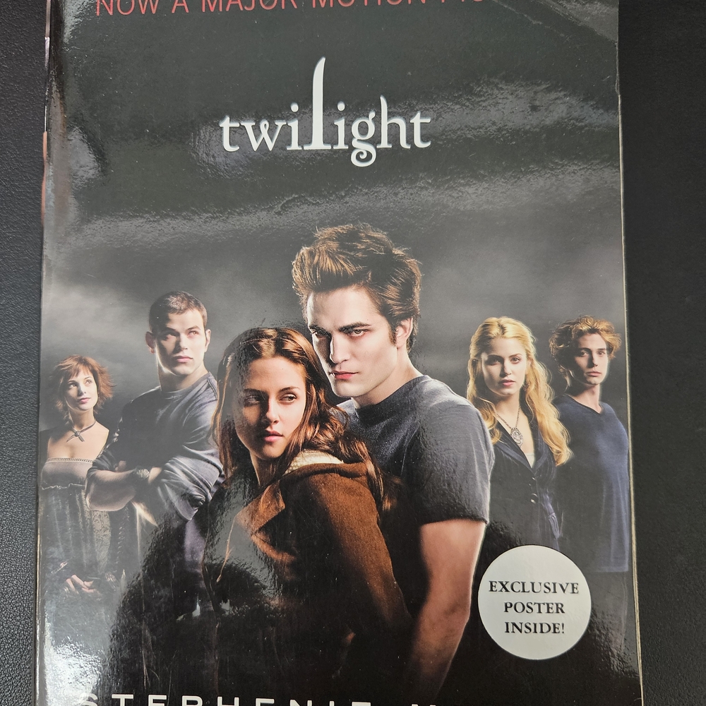 Twilight by Stephenie Meyer Movie Tie-In Edition Book